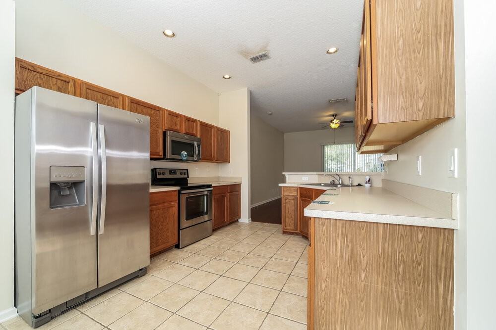 705 W Devonhurst Ln - Photo 6 of 16