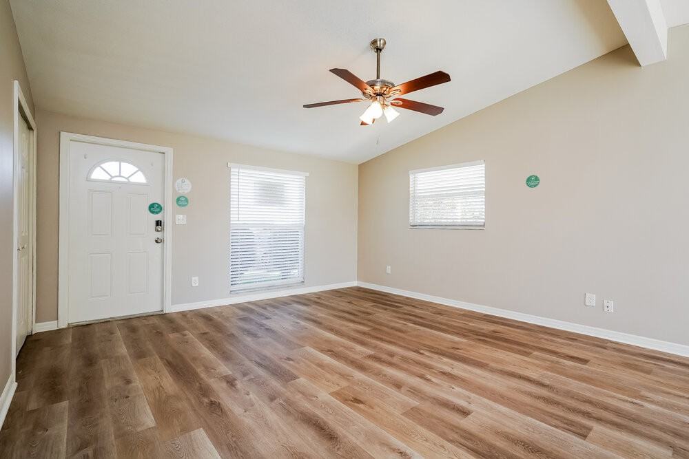 8199 Coco Solo Ave - Photo 6 of 16