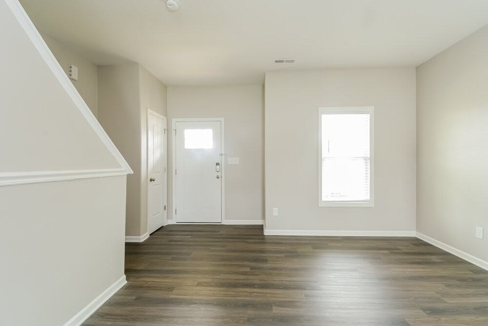 408 Deer Grove Trl - Photo 5 of 17