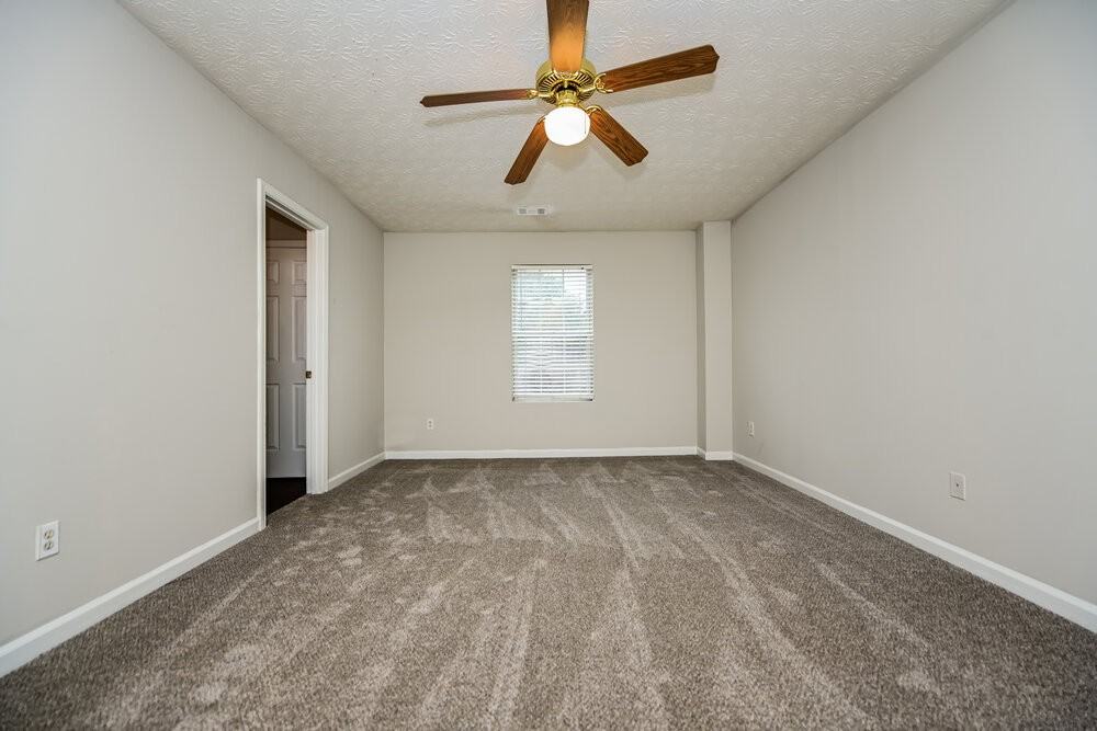 6075 Flagstaf Walk - Photo 7 of 17