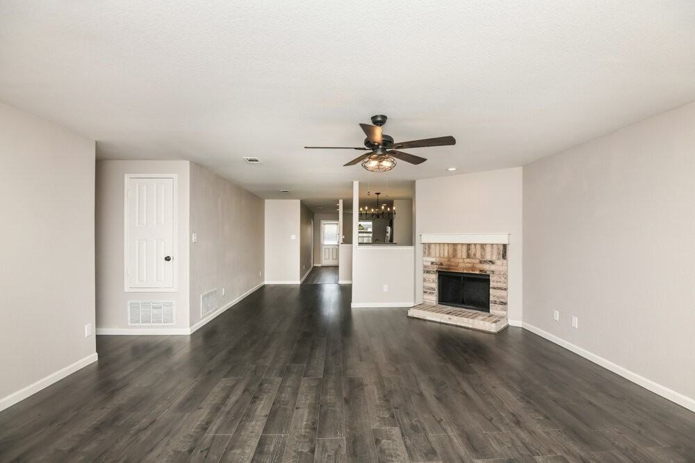 5712 Mountain Bluff Dr - Photo 3 of 16