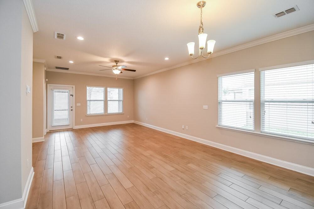 8116 Dancing Fox St - Photo 5 of 16