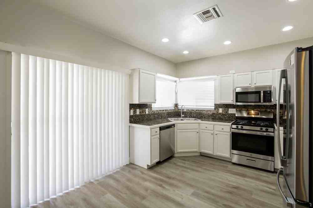 921 Adobe Flat Dr - Photo 7 of 16