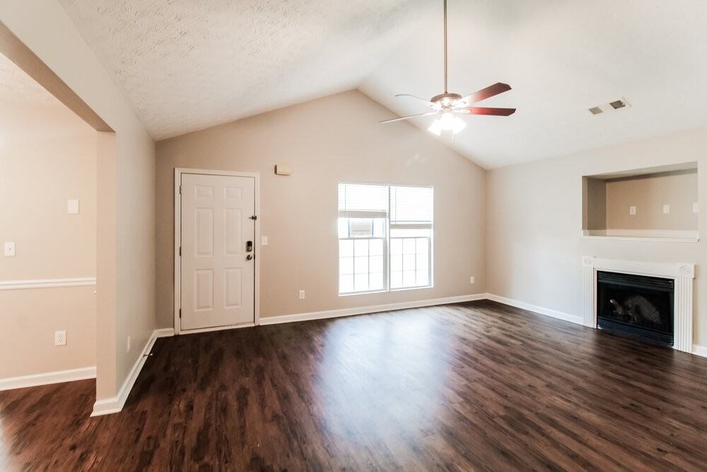 183 Kirts Rdg - Photo 3 of 16