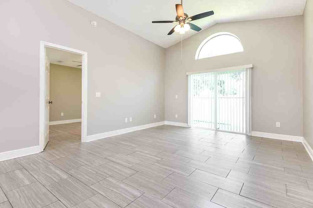 2970 Stillwater Dr - Photo 5 of 16