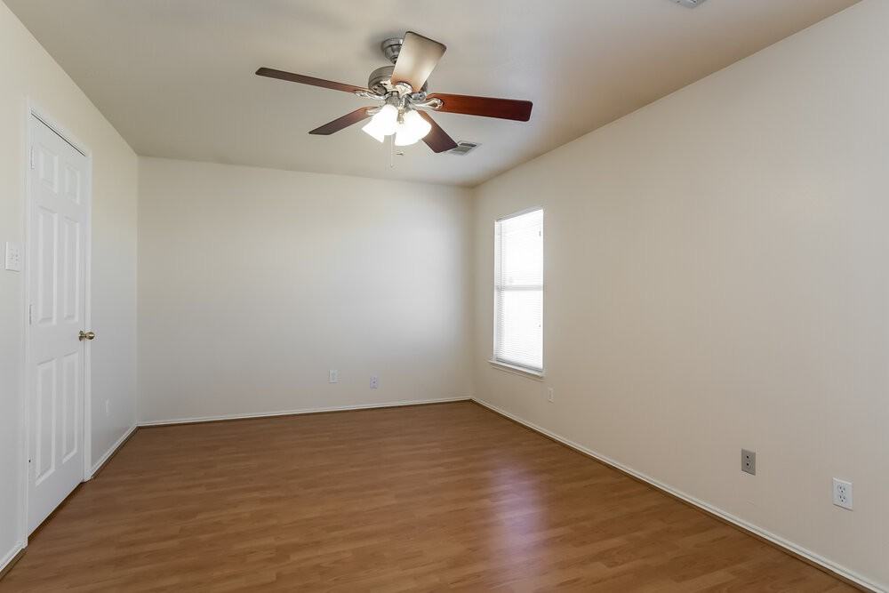 12123 Carriage Oak Cir - Photo 6 of 13