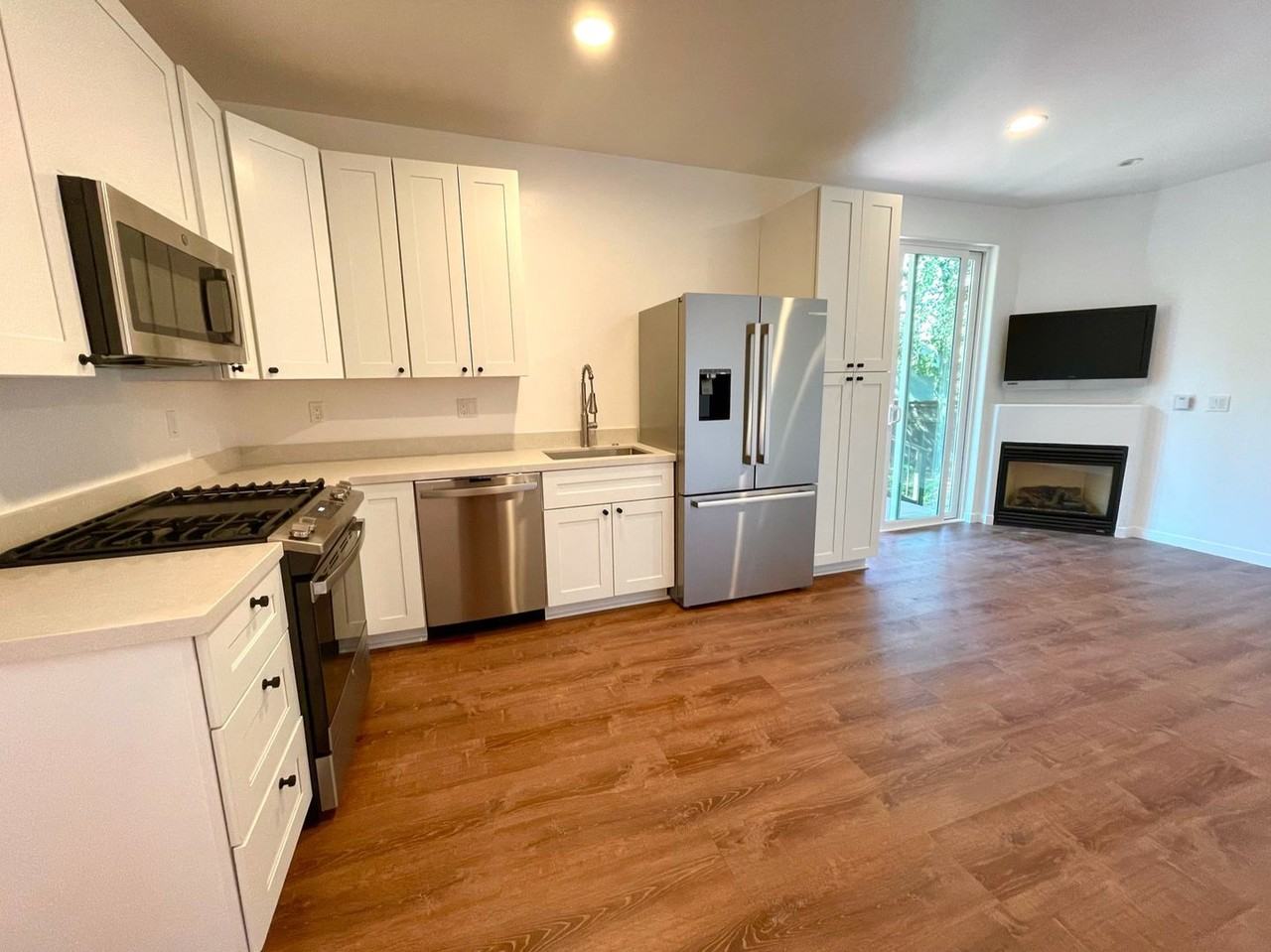 167 Kentucky St - Photo 2 of 12