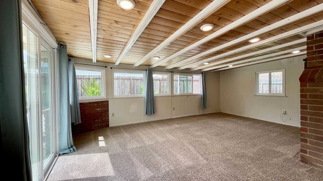 1148 Atascadero St - Photo 3 of 17