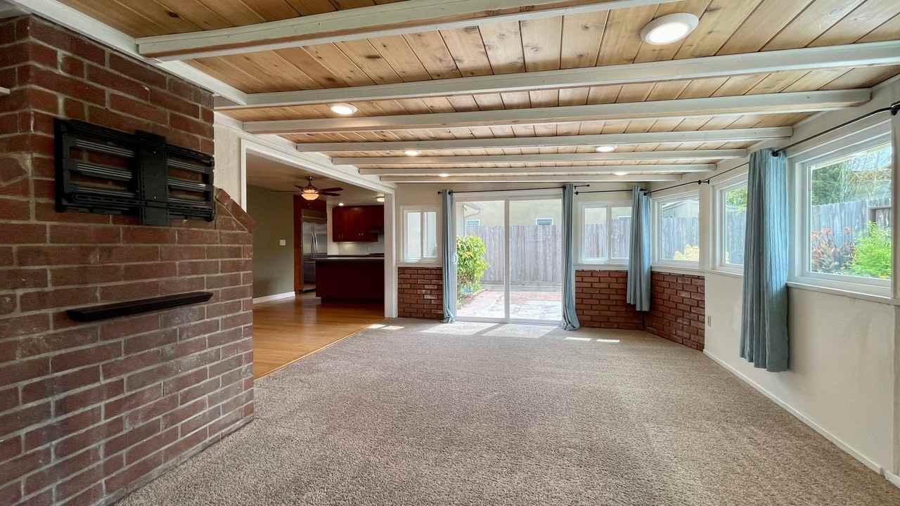 1148 Atascadero St - Photo 4 of 17