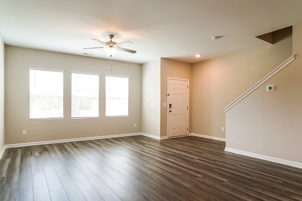 632 Wendell Falls Pkwy - Photo 5 of 17