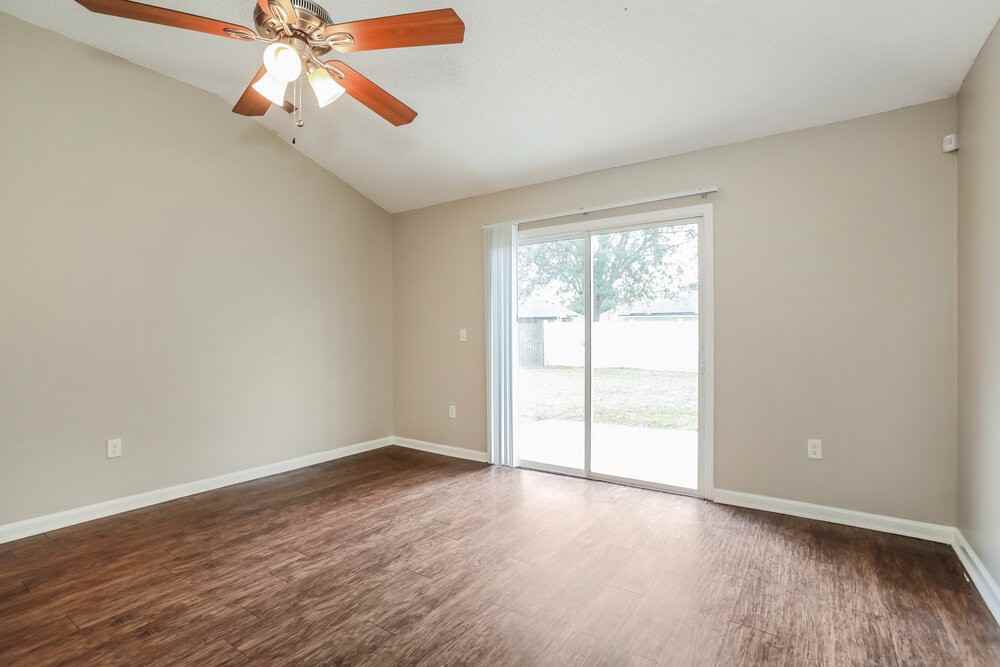 9430 Daniels Mill Dr - Photo 6 of 16