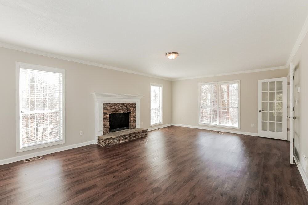 3122 Watson Mill Dr - Photo 5 of 18