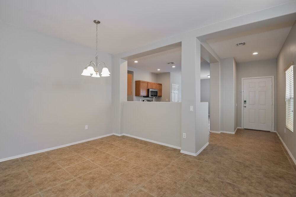 873 W Calle Muro Fuerte - Photo 5 of 16