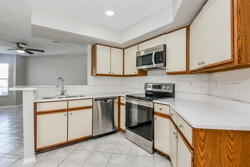 13025 San Diego Woods Ln - Photo 7 of 16