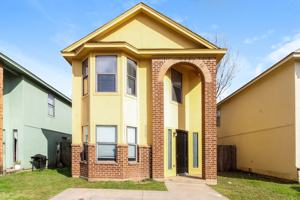 featured image of 3023 La Estancia Ln