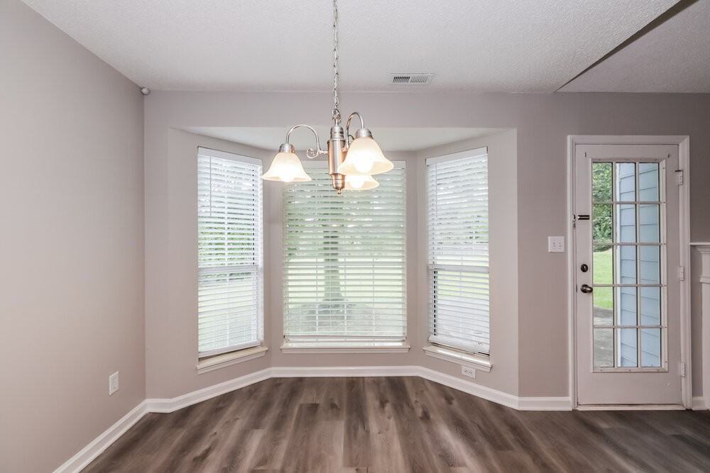 9922 Patrick Springs Ct - Photo 6 of 16