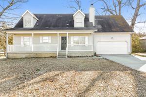 featured image of 401 Shadylake Dr
