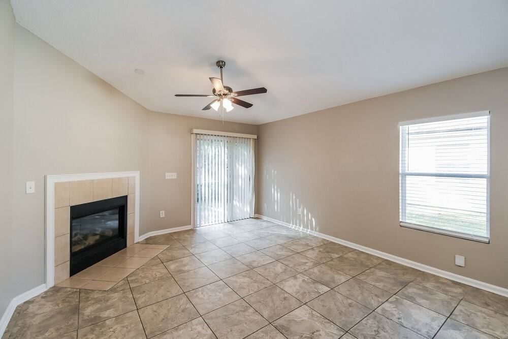 10304 Normanwood Ct - Photo 5 of 16