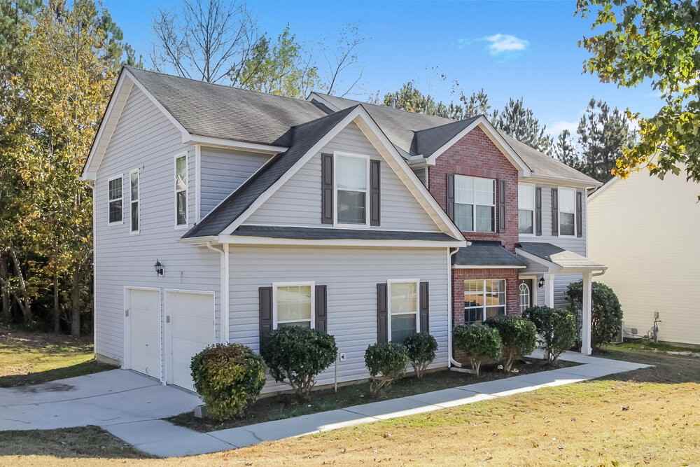 7263 Hampton Chase Dr - Photo 4 of 17