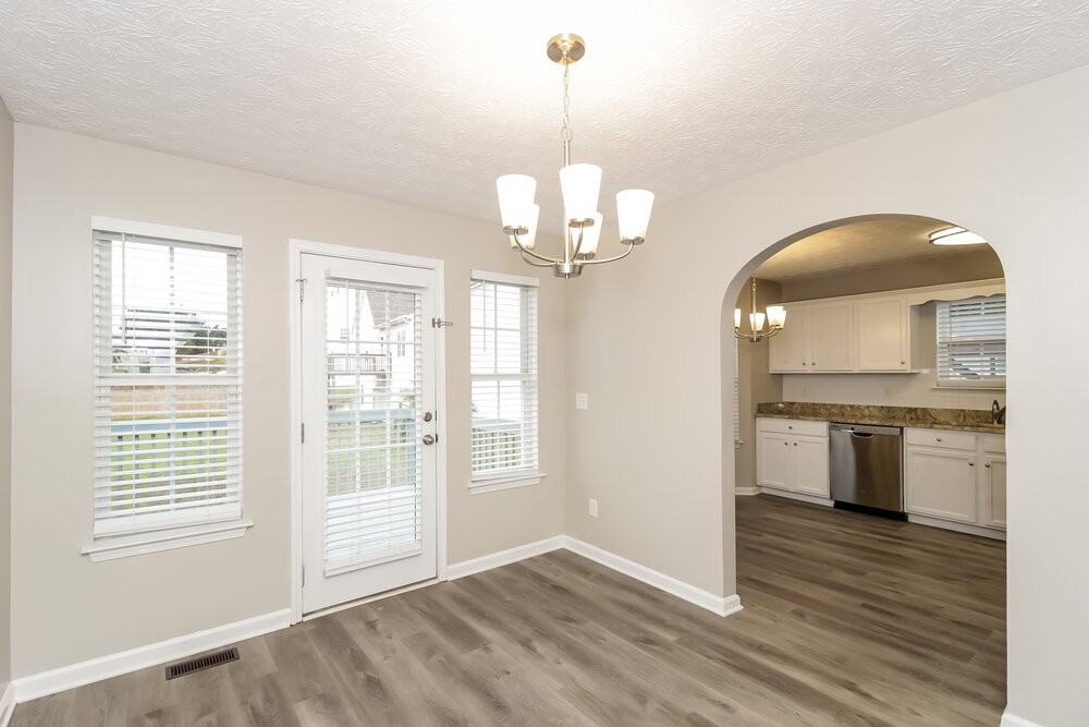 125 St Ann Cir - Photo 5 of 17