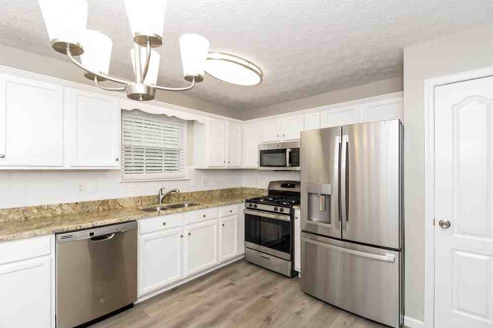 125 St Ann Cir - Photo 7 of 17