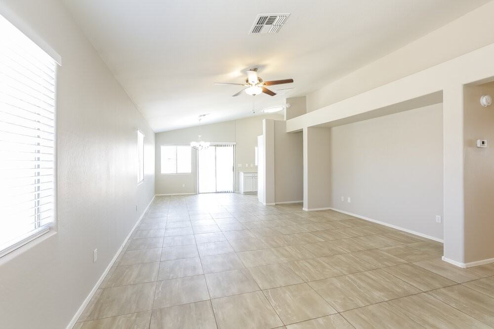 1552 W Burgess Ln - Photo 6 of 16