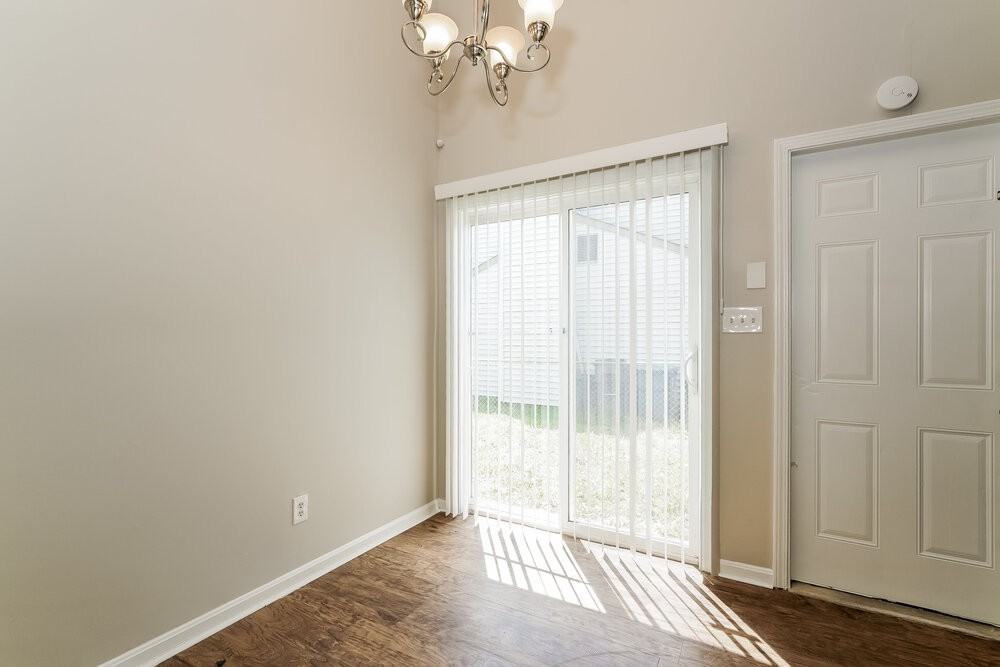 11045 Amburg Ct - Photo 6 of 18