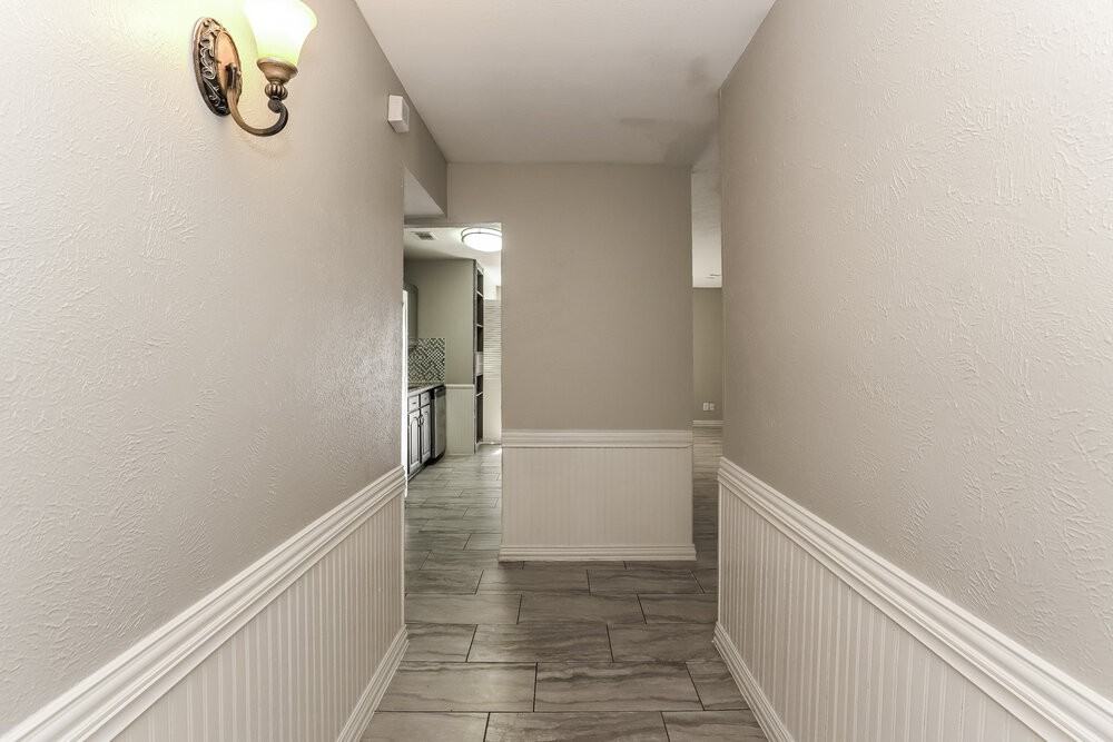 1625 Clark Trl - Photo 3 of 16