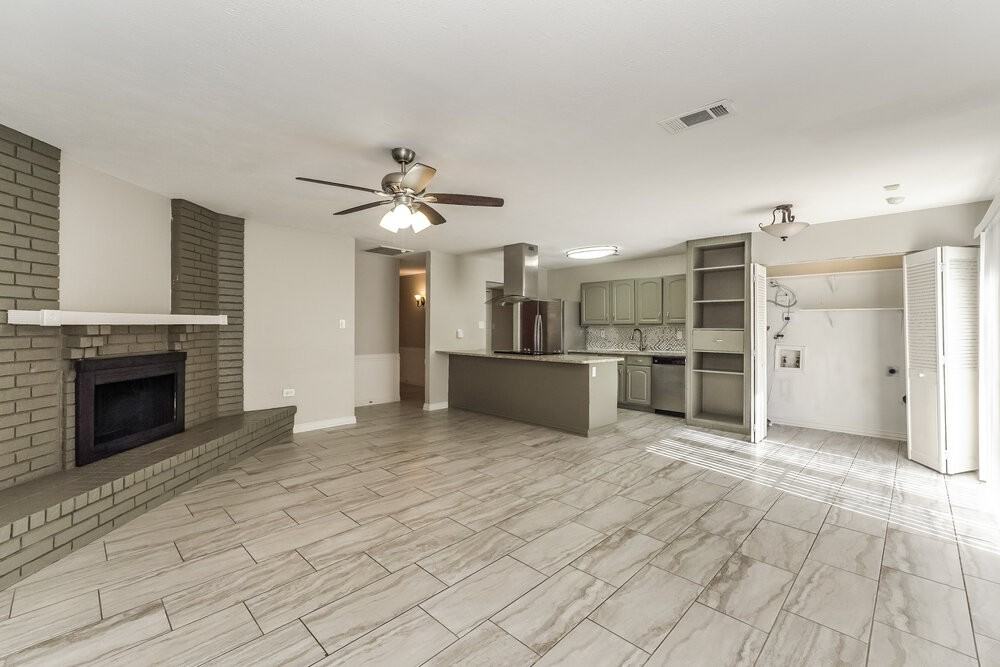 1625 Clark Trl - Photo 5 of 16