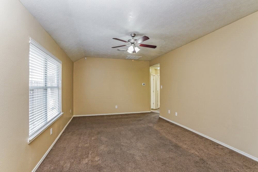 1410 Rising Springs Ln - Photo 4 of 16