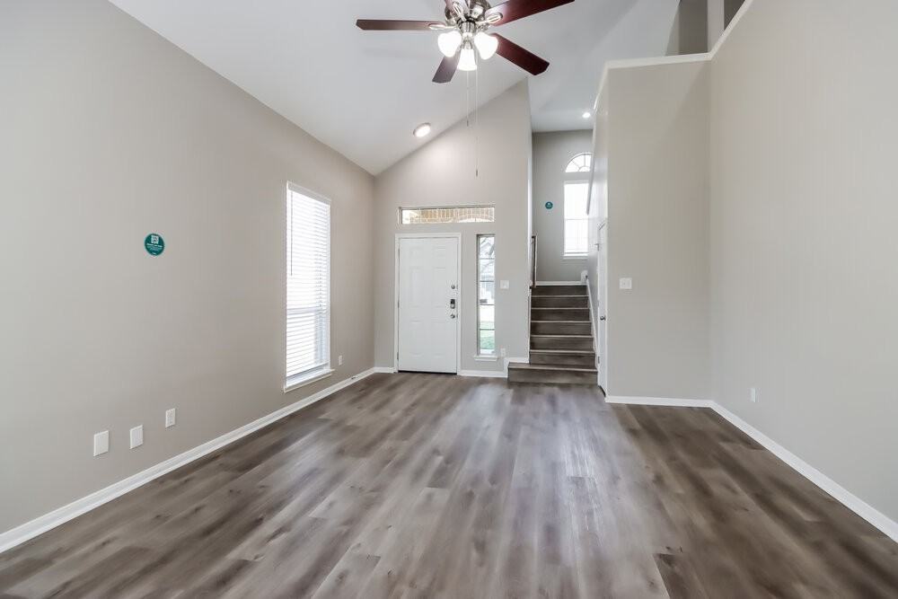 2802 Fox Mountain Dr - Photo 5 of 17