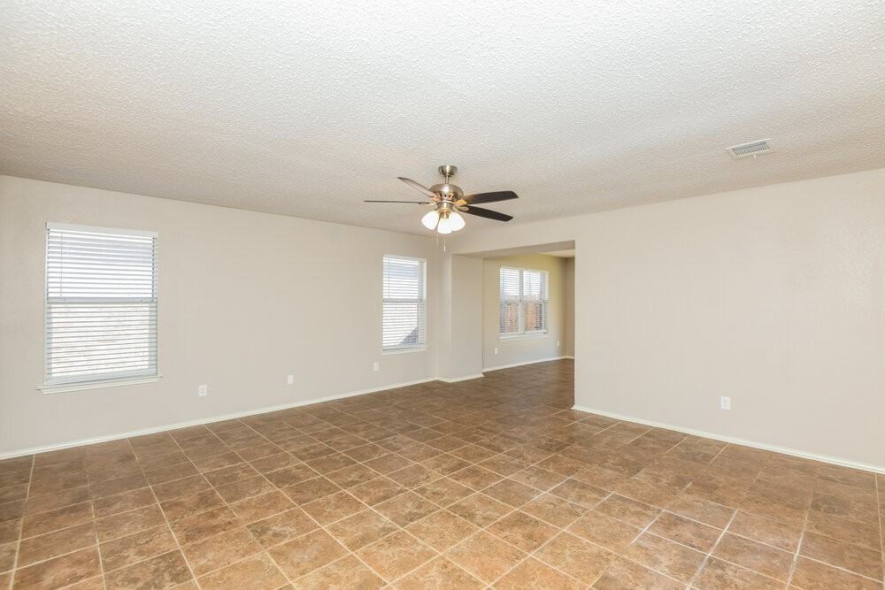 10133 Chapel Oak Trl - Photo 5 of 16