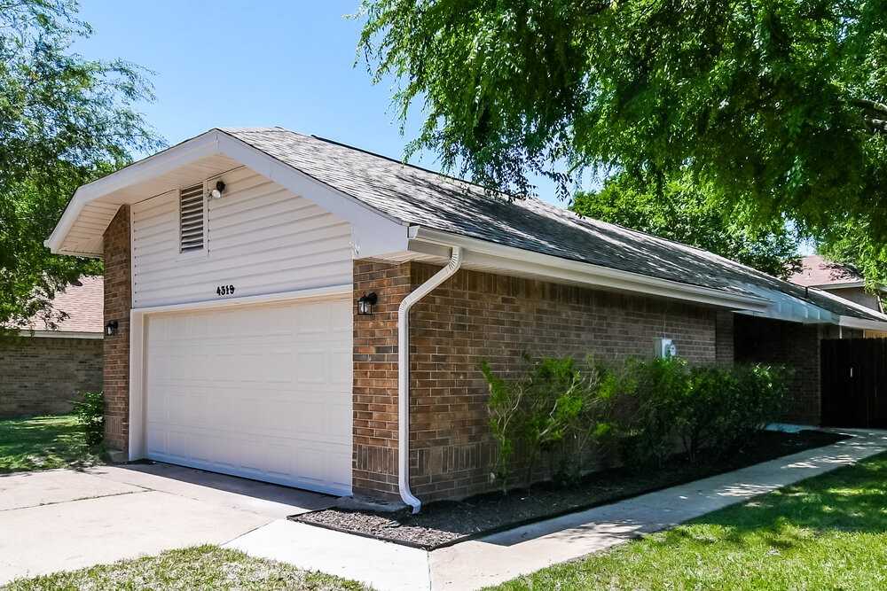 4319 Hemingway Dr - Photo 3 of 16