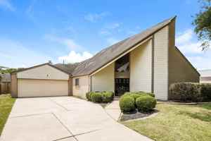 featured image of 10722 Shawnbrook Dr