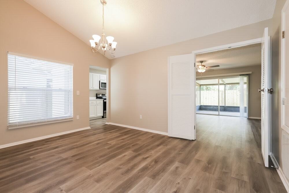 2032 Shadow Pine Dr - Photo 4 of 16