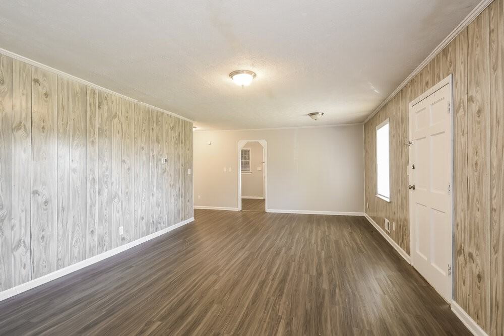 3273 Millwright St - Photo 5 of 16