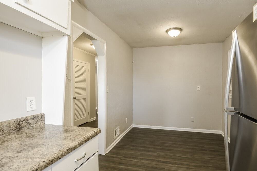 3273 Millwright St - Photo 6 of 16