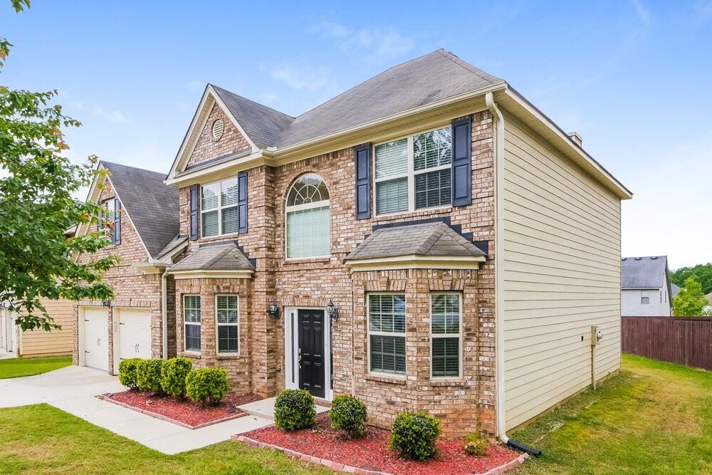 3935 Margaux Dr - Photo 4 of 17