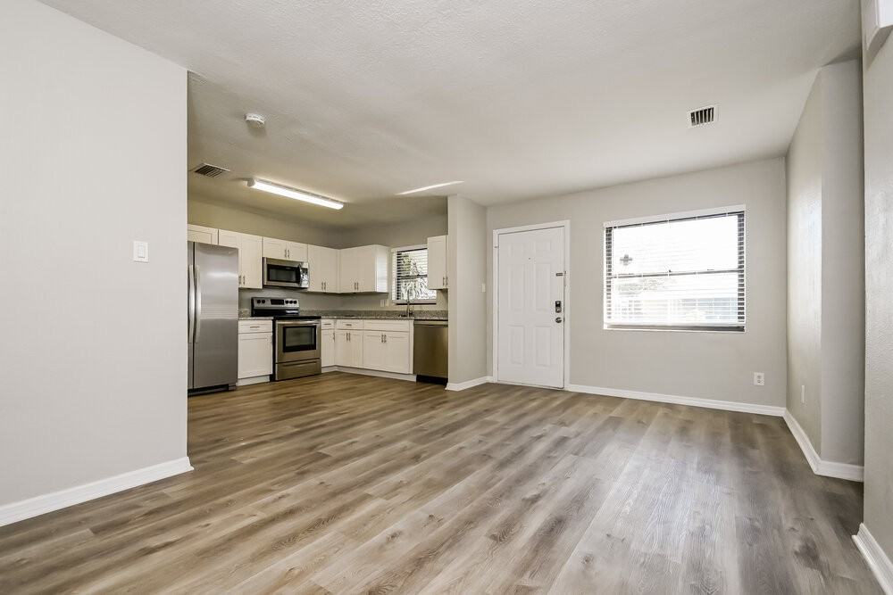 1827 Rotary Dr - Photo 4 of 16