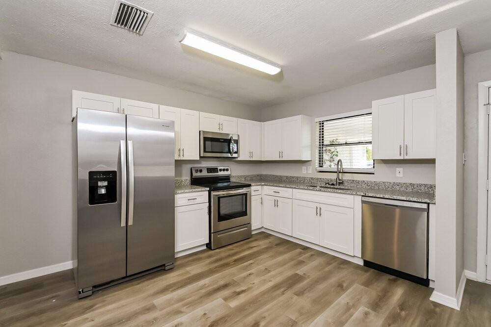 1827 Rotary Dr - Photo 6 of 16