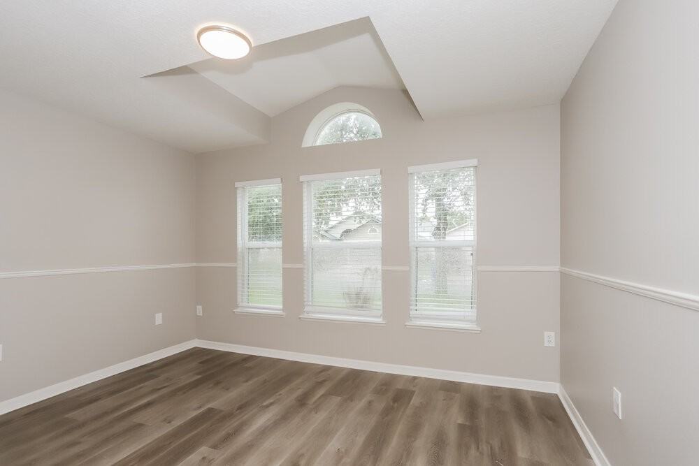 6922 Waterbrook Ct - Photo 5 of 16