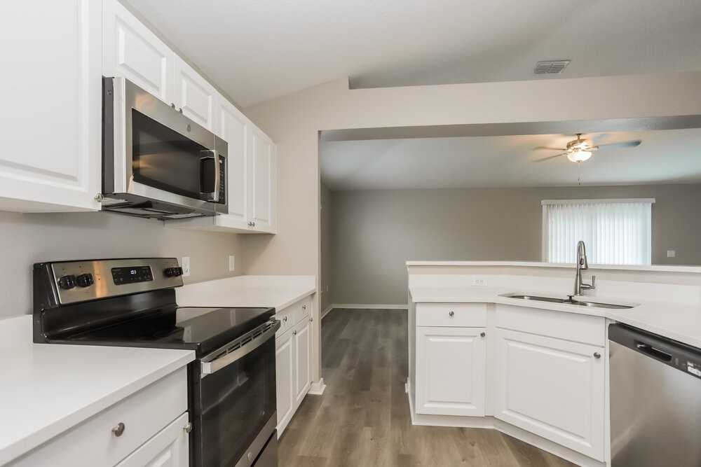6922 Waterbrook Ct - Photo 7 of 16