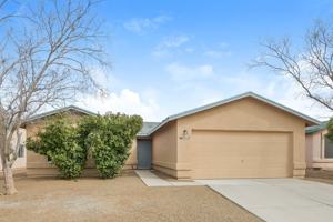 featured image of 8829 E Eagle Creek Dr