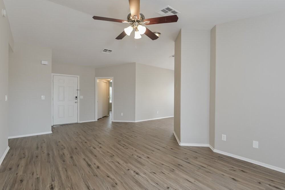 8829 E Eagle Creek Dr - Photo 4 of 16