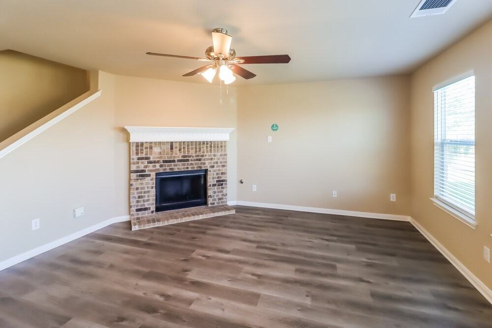 175 Meadowlark Ln - Photo 5 of 17