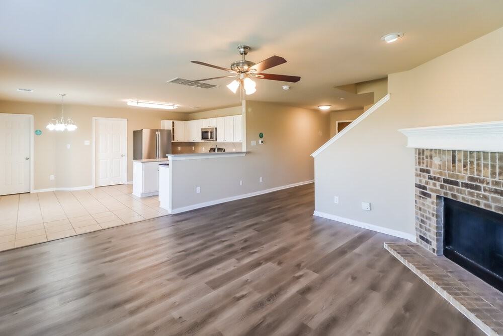 175 Meadowlark Ln - Photo 6 of 17