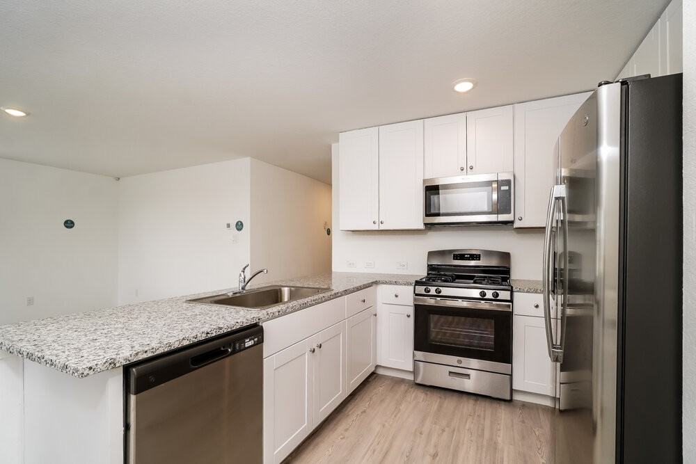 13147 Savory Pl - Photo 7 of 16