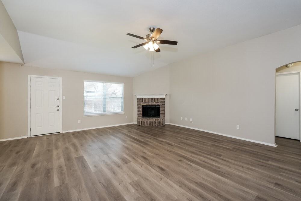 1024 Brown Crest Rd - Photo 3 of 16