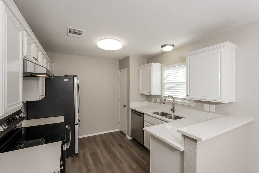 1024 Brown Crest Rd - Photo 7 of 16