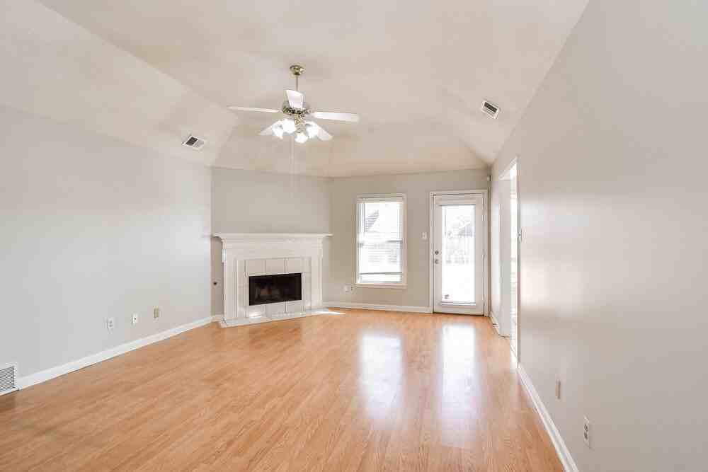 4560 Wood Fox Cv - Photo 4 of 17